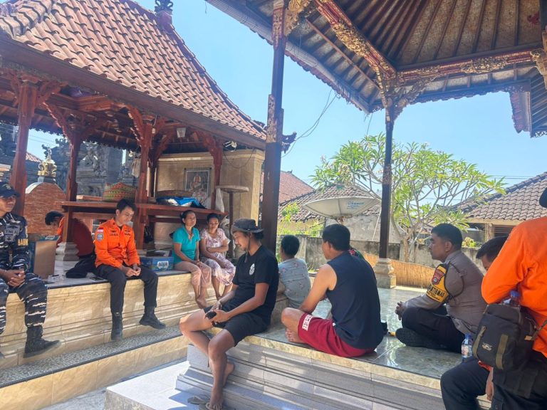 Polsek Klungkung Amankan Puncak Maulid Nabi 1448 H, Jaga Ibadah Tetap Khidmat dan Kondusif