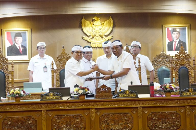 Bupati Badung Apresiasi Pandangan Umum Fraksi DPRD Terkait Perubahan APBD 2026