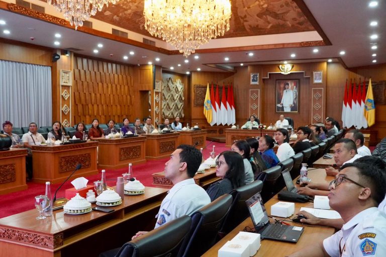 Jelang Kriyanusa 2026, Ny. Putri Koster Dorong IKM Bali Kreatif Tanpa Menjiplak Karya Orang Lain