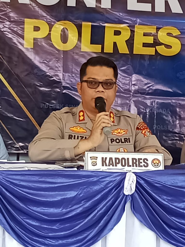 Kapolres Buleleng Ciduk Warga Negara Iran Lakukan Penipuan Di Pancasari