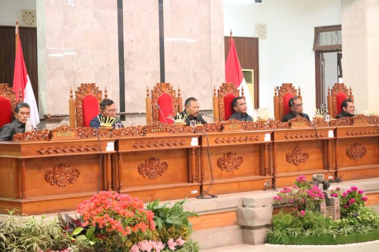 DPRD Buleleng Gelar Rapat Paripurna Penyampaian Nota Pengantar Bupati Terhadap Rancangan Perubahan KUA-PPAS T.A. 2026