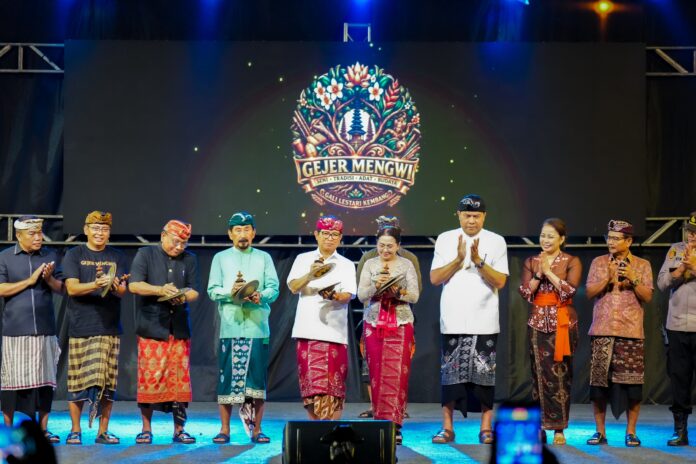 Gejer Mengwi (1)