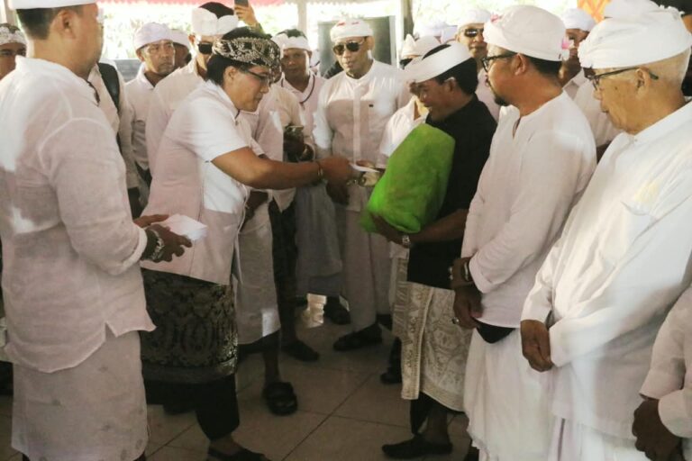 Wagub Giri Prasta Ajak Laskar Bali Shanti Terus Menebar Kedamaian dan Mengabdi untuk Bali